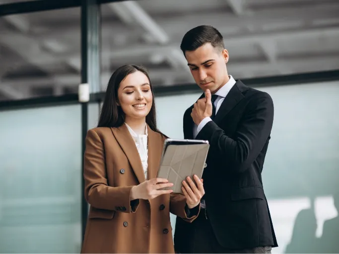 Collaboration et Co-Création avec Nos Clients en France